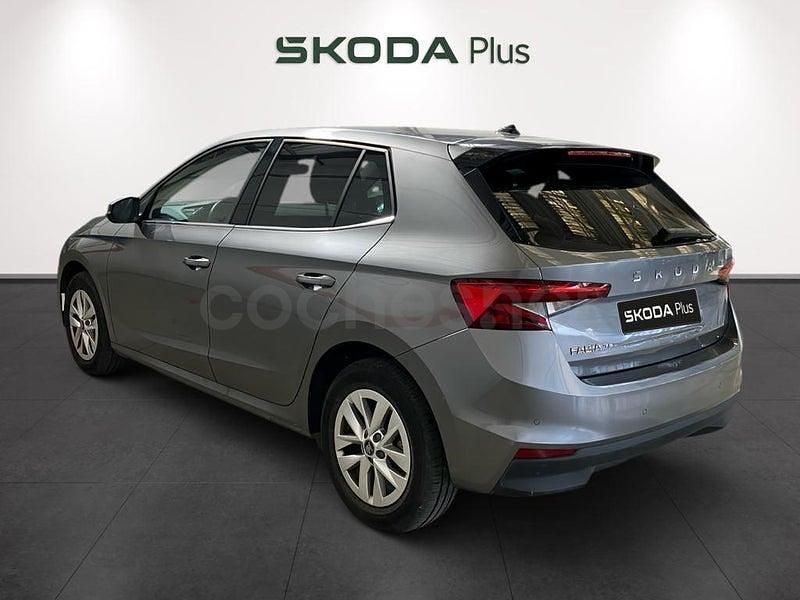 Usado Skoda Fabia Selection 115 CV (84 kW) 2025 Gris Utilitario