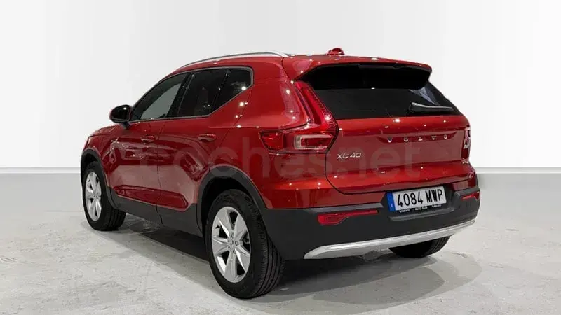 Usado Volvo XC40 Core 163 CV (119 kW) 2024 Rojo SUV