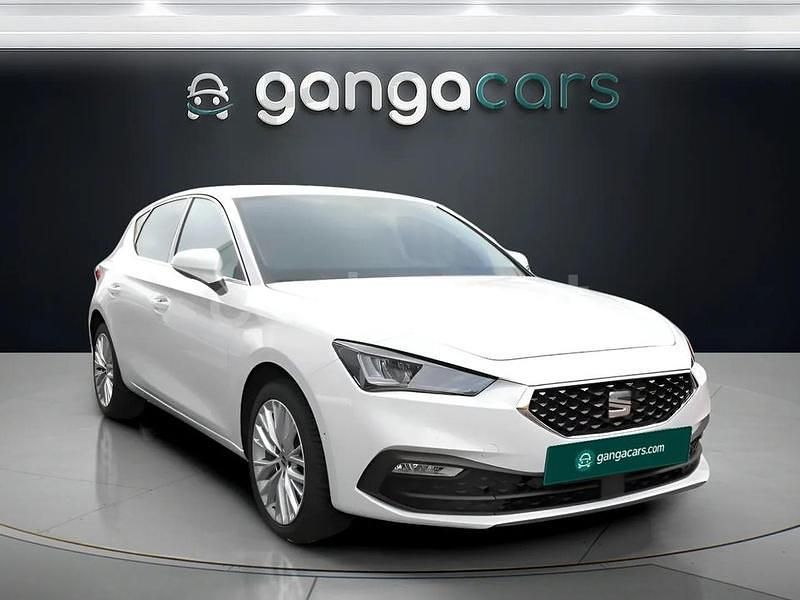 Usado Seat Leon XCELLENCE 204 CV (150 kW) 2022 Blanco Berlina