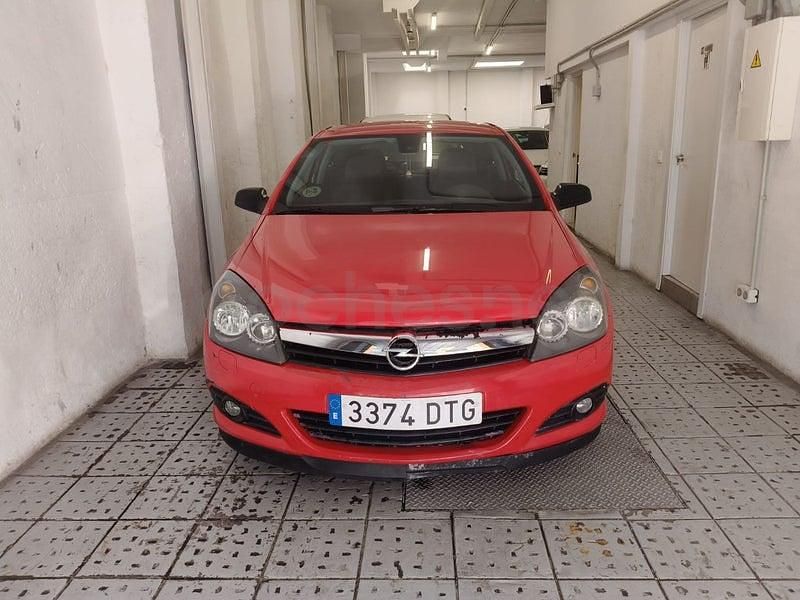 Usado Opel Astra GTC Sport 120 CV (88 kW) 2005 Rojo Berlina