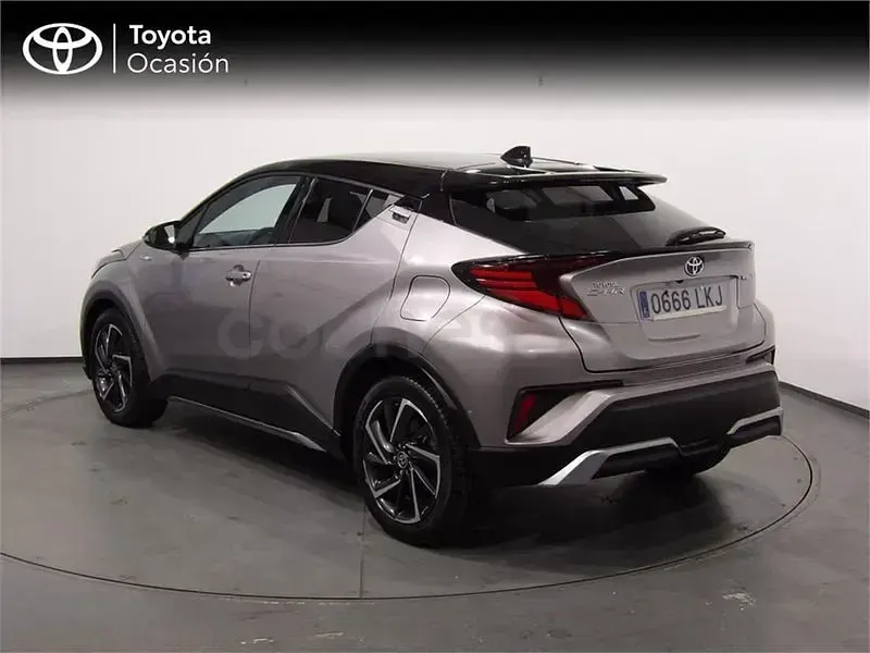 Usado Toyota C-HR 184 CV (135 kW) 2020 Gris / plata SUV