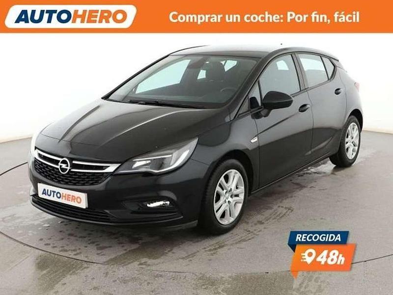 Usado Opel Astra Selective 105 CV (77 kW) 2016 Negro Utilitario