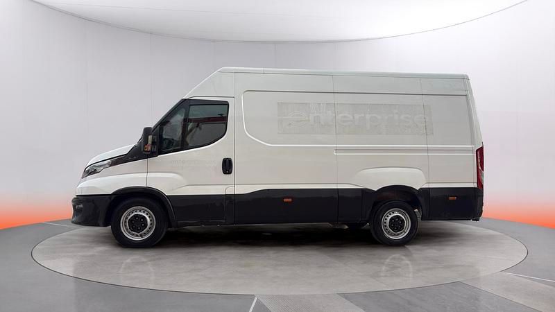 Usado Iveco Daily 156 CV (114 kW) 2023 Blanco