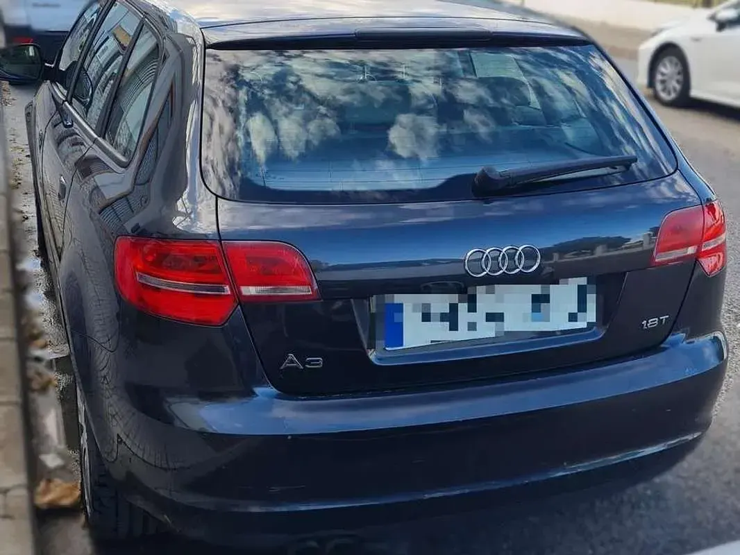 Usado Audi A3 Sportback Ambition 160 CV (117 kW) 2008 Negro Utilitario