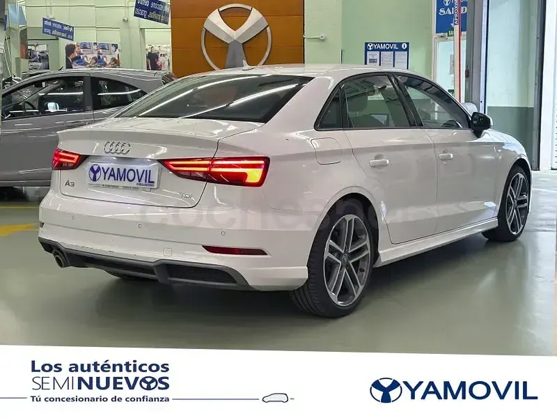 Usado Audi A3 S-Line 110 CV (80 kW) 2017 Blanco Berlina