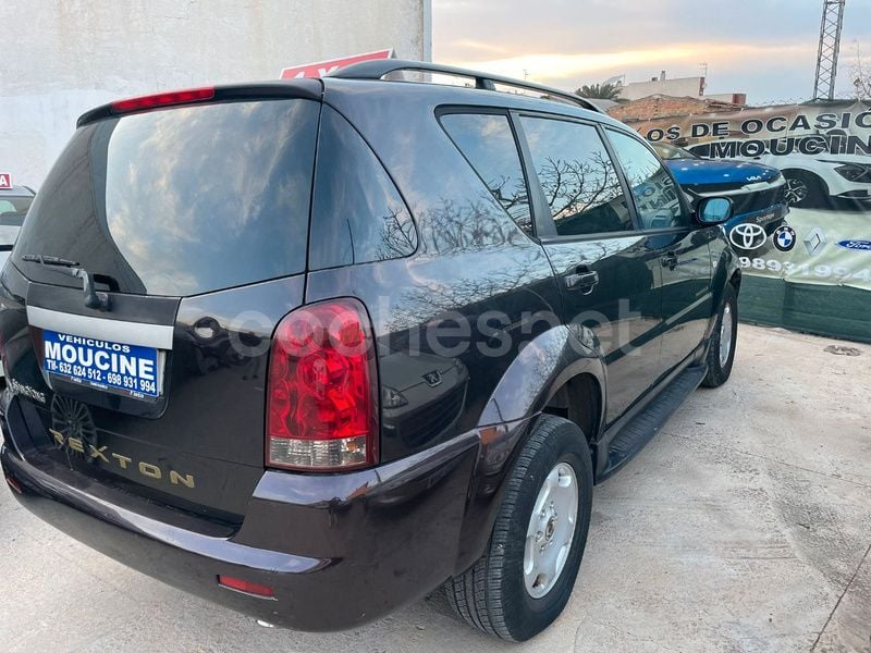 Negro Usado 2005 Ssangyong Rexton SUV | 4800 € (Precio justo) - Imagen 1/4