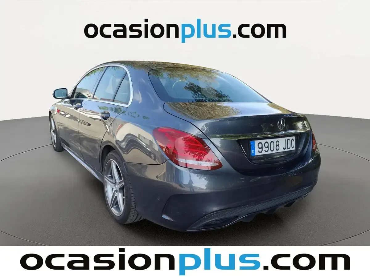 Usado Mercedes C220 AMG line 170 CV (125 kW) 2015 Gris Berlina