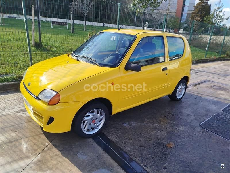 Usado Fiat Seicento 54 CV (39 kW) 2000 Amarillo Utilitario