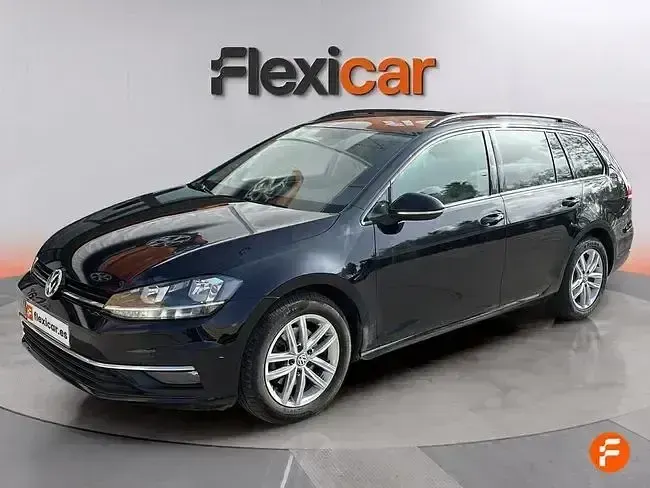 Usado VW Golf VII Advance 115 CV (84 kW) 2019 Negro Utilitario