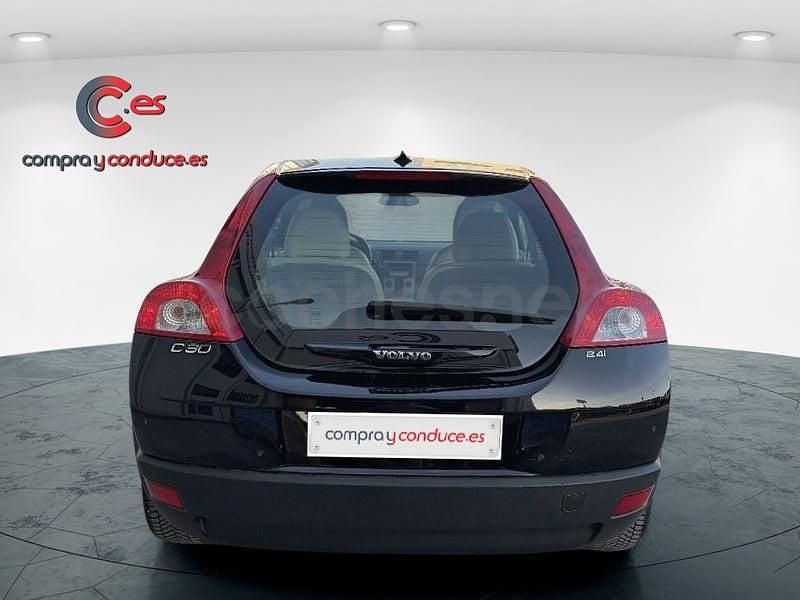 Usado Volvo C30 Summum 170 CV (125 kW) 2007 Negro Utilitario