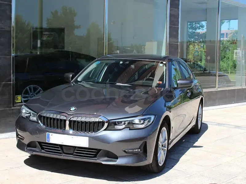 Usado BMW 320e 190 CV (139 kW) 2021 Gris / plata Berlina