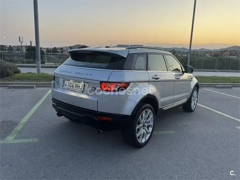 Usado Land Rover Range Rover evoque Prestige 190 CV (139 kW) 2011 Gris / plata SUV