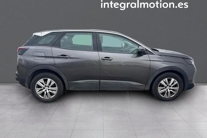 Usado Peugeot 3008 Active 130 CV (95 kW) 2022 SUV