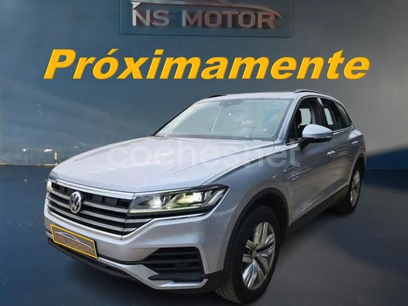 Gris / plata Usado 2019 VW Touareg Pure SUV | 32.900 € (Precio justo) - Imagen 1/4