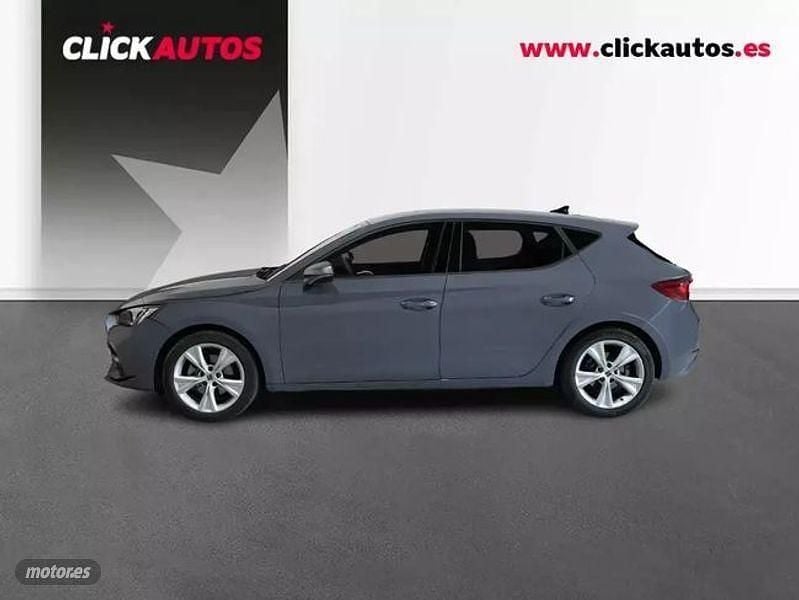 Usado Seat Leon FR 150 CV (110 kW) 2025 Gris / plata Berlina
