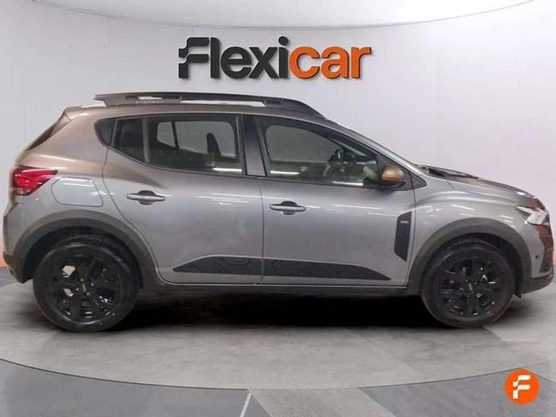 Usado Dacia Sandero Extreme 110 CV (80 kW) 2025 Gris Utilitario