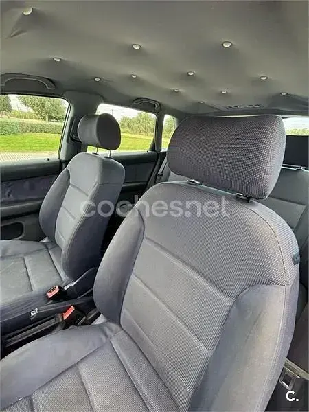 Usado Audi A3 Ambiente 125 CV (91 kW) 2000 Gris / plata Utilitario
