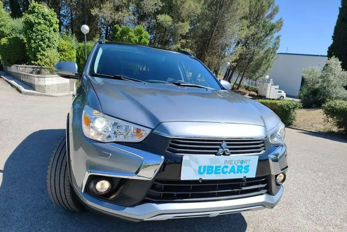 Usado Mitsubishi ASX Motion 114 CV (83 kW) 2017 Gris SUV
