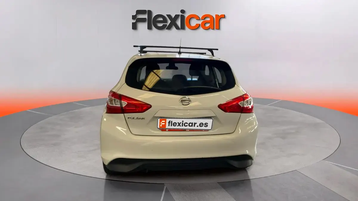 Usado Nissan Pulsar Tekna 116 CV (85 kW) 2017 Blanco Utilitario