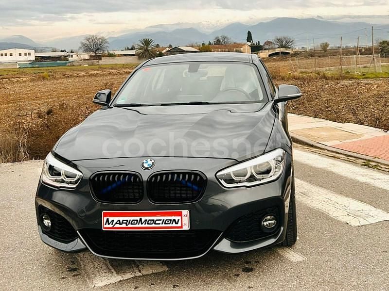 Usado BMW 118 Comfort Edition 136 CV (100 kW) 2018 Gris / plata Utilitario