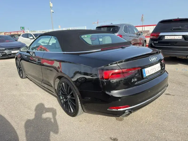 Usado Audi A5 Cabriolet Advanced 245 CV (180 kW) 2019 Negro Descapotable
