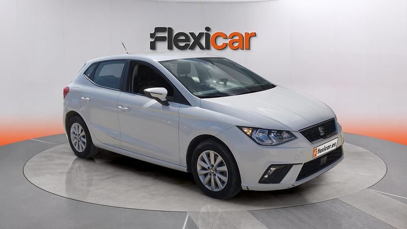 Usado Seat Ibiza Reference 80 CV (58 kW) 2018 Blanco Utilitario