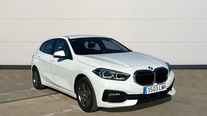 Usado BMW 118 136 CV (100 kW) 2021 Blanco Utilitario