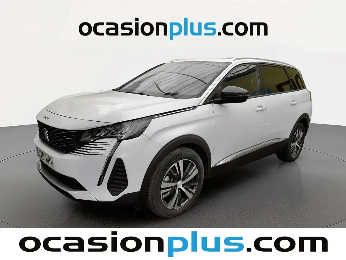 Usado Peugeot 5008 Allure 136 CV (100 kW) 2024 Blanco SUV