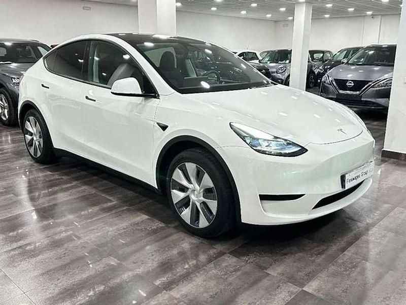 Blanco Usado 2024 Tesla Model Y RWD SUV | 33.989 € (Precio justo) - Imagen 1/4