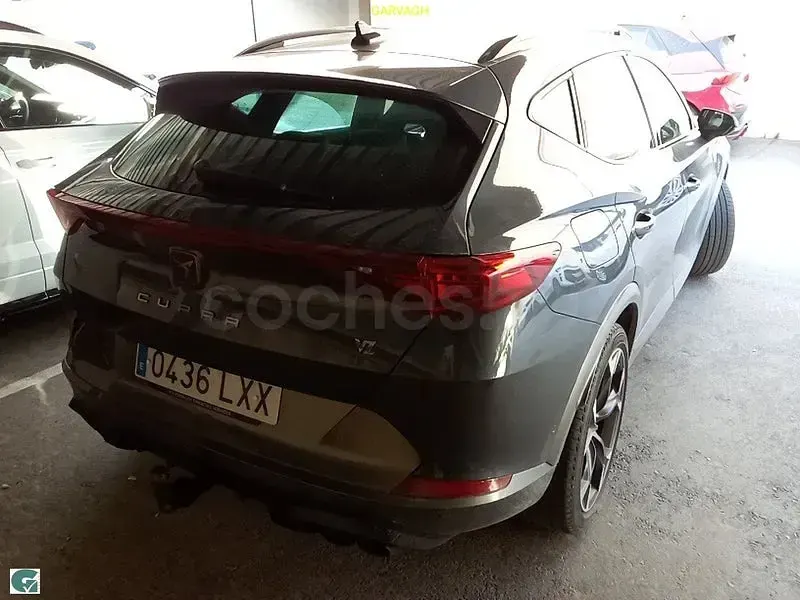 Usado Cupra Formentor VZ 310 CV (228 kW) 2022 Gris / plata SUV