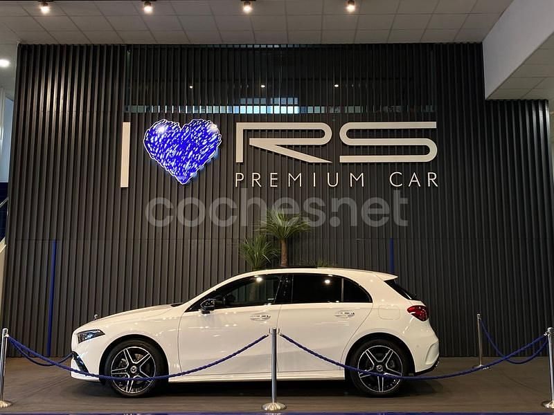 Blanco Usado 2023 Mercedes A250 Berlina | 35.990 € (Un poco caro) - Imagen 1/4