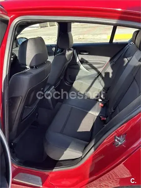 Usado BMW 120 163 CV (119 kW) 2008 Rojo Utilitario