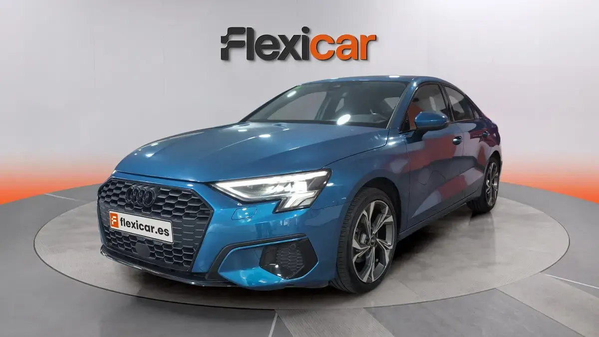 Usado Audi A3 Premium 110 CV (80 kW) 2023 Azul Berlina