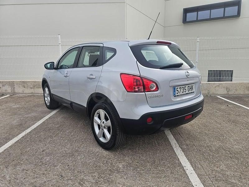 Usado Nissan Qashqai Acenta 140 CV (102 kW) 2008 Gris / plata SUV