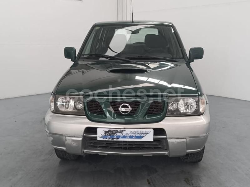 Verde Usado 2003 Nissan Terrano Comfort SUV | 8500 € (Precio justo) - Imagen 1/4