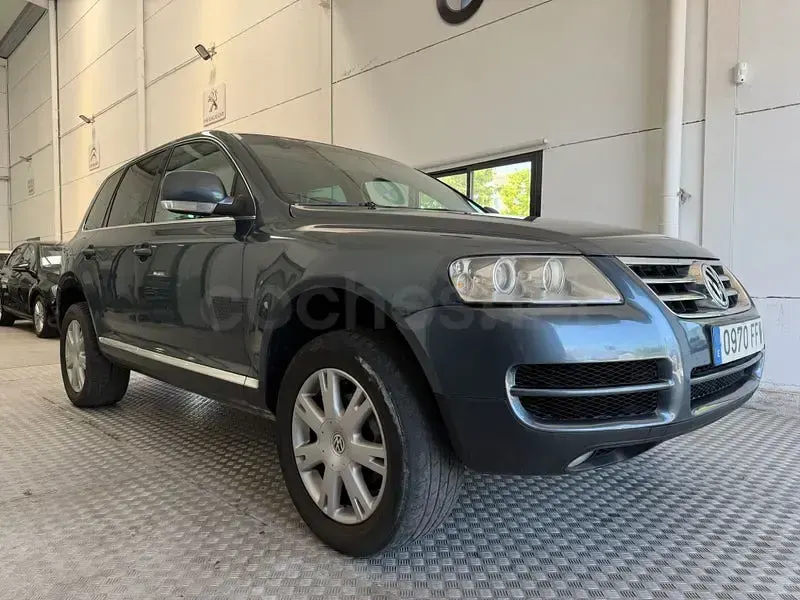Usado VW Touareg R 174 CV (127 kW) 2006 Gris / plata SUV