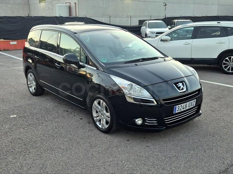 Usado Peugeot 5008 Sport 156 CV (114 kW) 2010 Negro Monovolumen