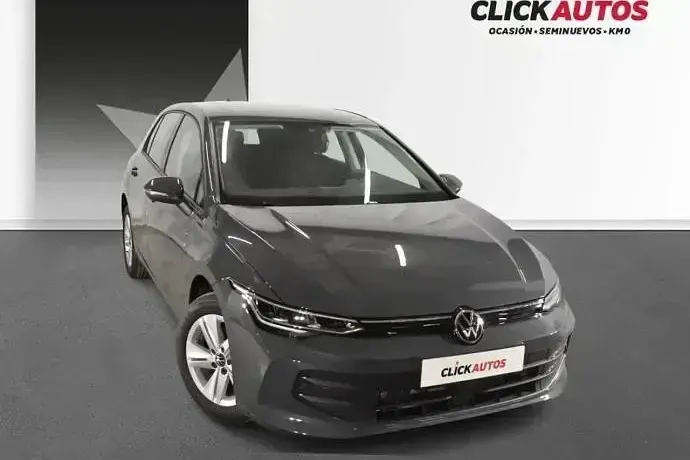 Usado VW Golf VIII 115 CV (84 kW) 2025 Negro