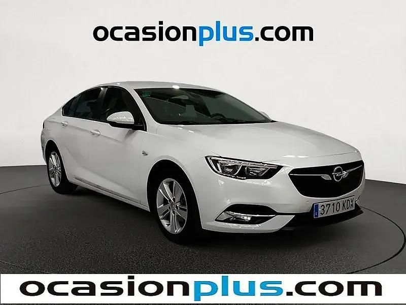 Usado Opel Insignia Business 110 HP (80 kW) 2017 Branco Sedan