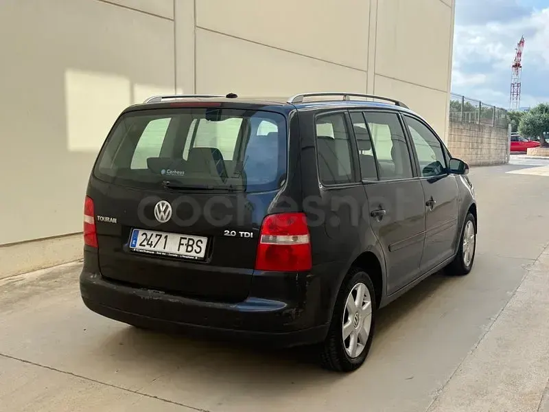 Usado VW Touran 140 CV (102 kW) 2006 Negro Monovolumen