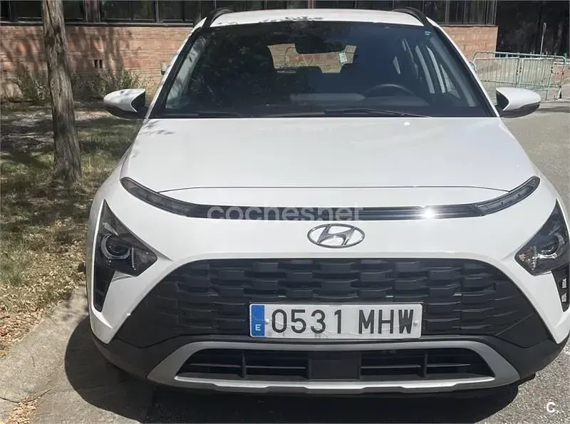 Usado Hyundai Bayon 100 CV (73 kW) 2023 Blanco SUV