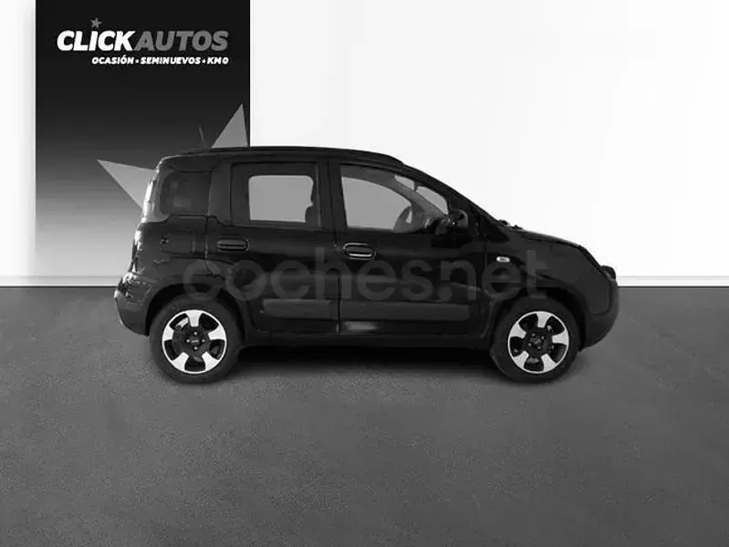 Usado Fiat Panda Cross Cross 70 CV (51 kW) 2023 Negro Utilitario