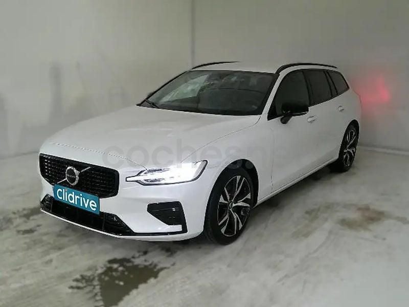 Usado Volvo V60 Core 197 CV (144 kW) 2023 Blanco Familiar