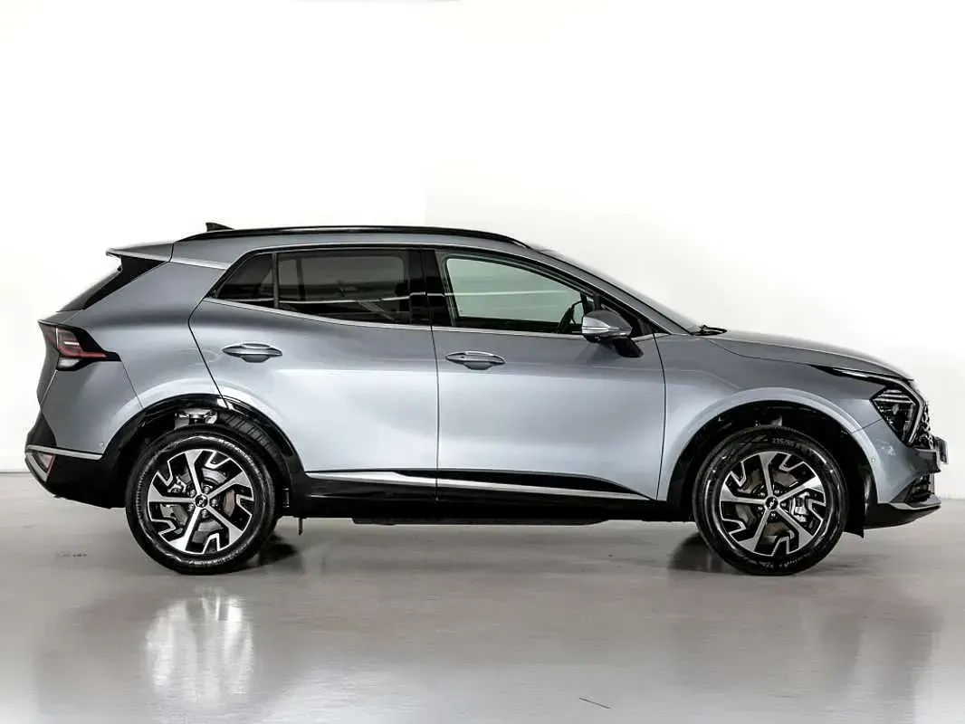 Usado Kia Sportage 218 CV (160 kW) 2025 Gris SUV