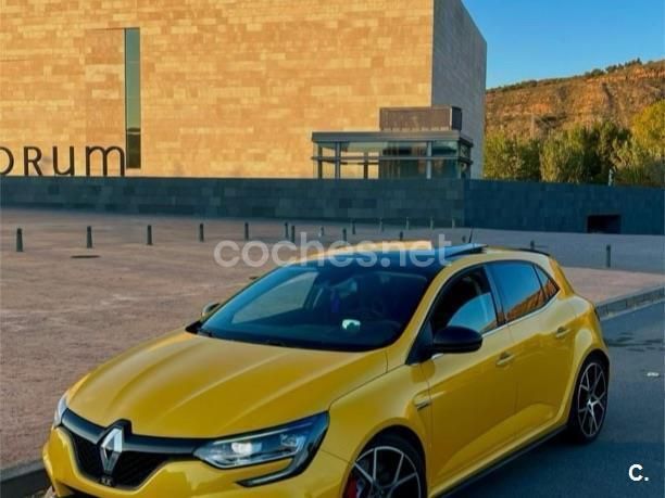 Amarillo Usado 2019 Renault Mégane IV Trophy Berlina | 36.500 € - Imagen 1/4