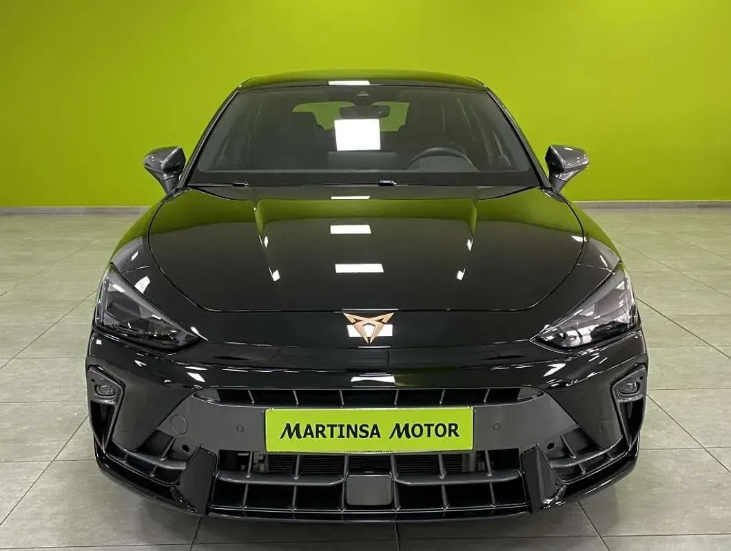 Usado Cupra Leon 150 CV (110 kW) 2025 Negro Utilitario