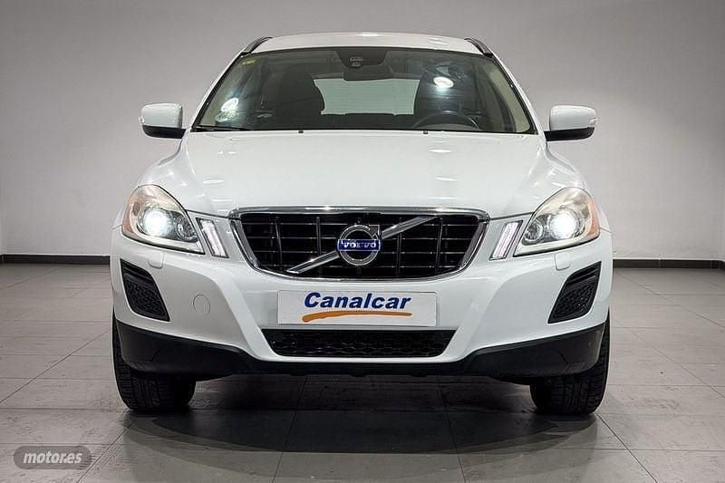 Usado Volvo XC60 Kinetic 136 CV (100 kW) 2013 Blanco SUV