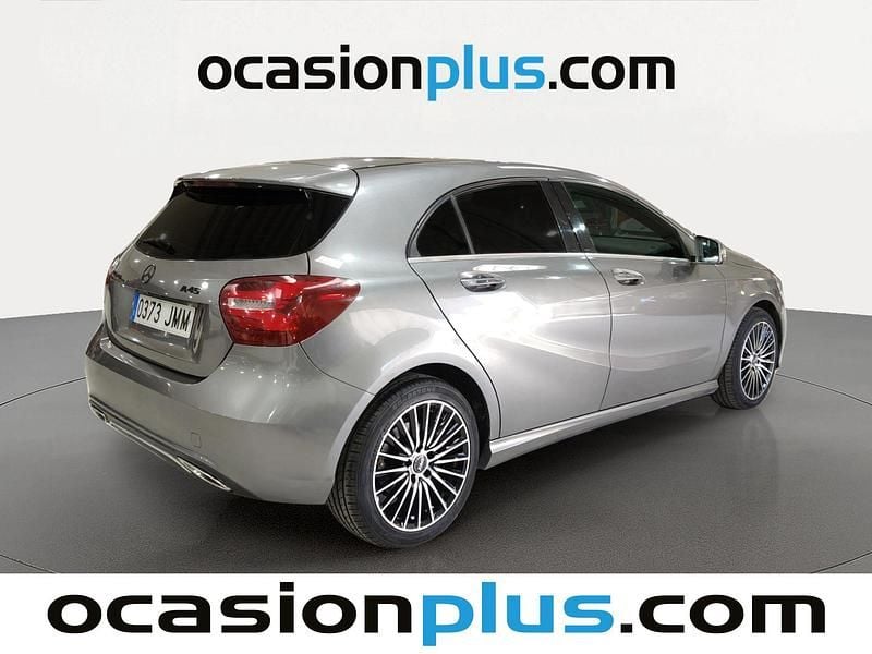 Usado Mercedes A200 Urban 136 CV (100 kW) 2016 Gris Utilitario