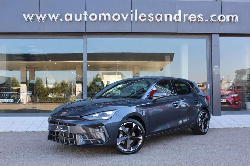 Usado Cupra Leon 150 CV (110 kW) 2025 Gris Utilitario
