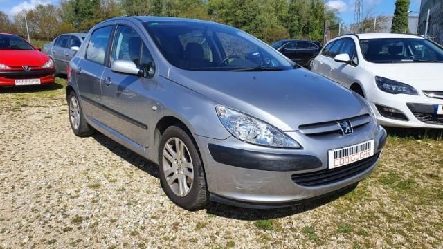 Gris Usado 2000 Peugeot 307 Berlina | 3500 € (Un poco caro) - Imagen 1/4